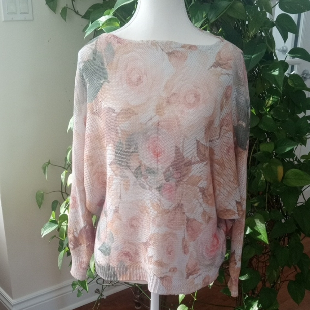Chic Rose Patterned Sweater